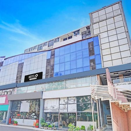 SPOT ON 69618 - Hotel ILand Park Ahmedabad Exterior foto