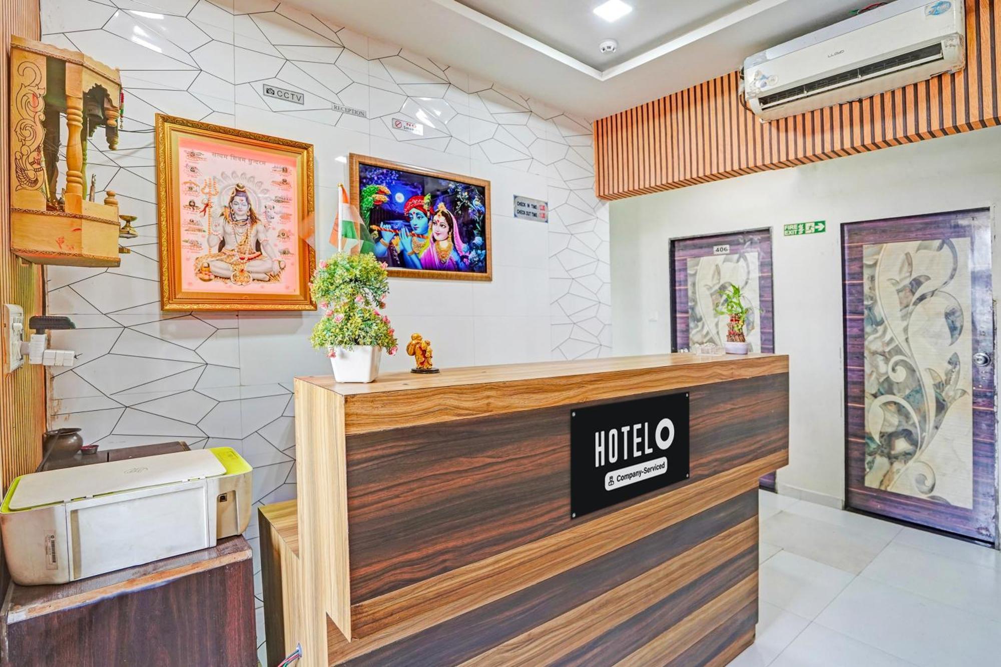 SPOT ON 69618 - Hotel ILand Park Ahmedabad Exterior foto